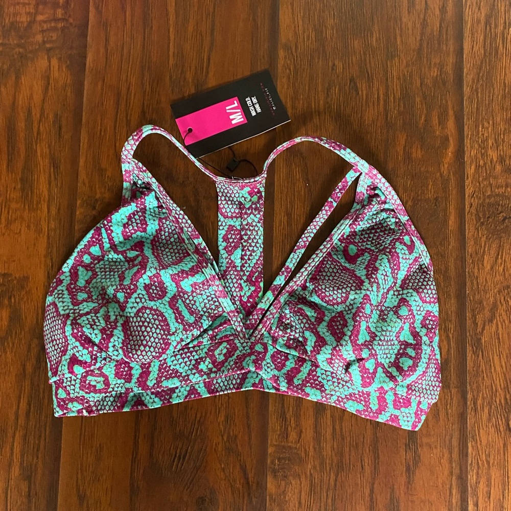 LiCifit razor back sports bra